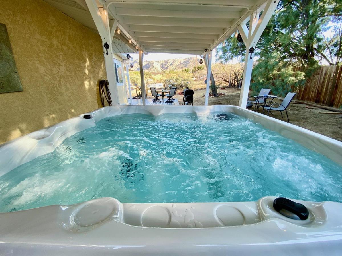 Float Pool, Hot Tub, Sauna, Views, Telescope-Skywatchers Haven Joshua Tree Exterior photo